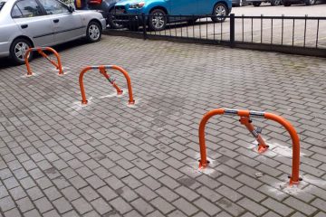 металлические парковочные барьеры